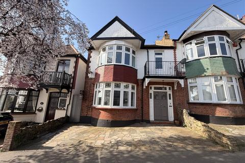 undefined, Beach Avenue, Leigh-On-Sea
