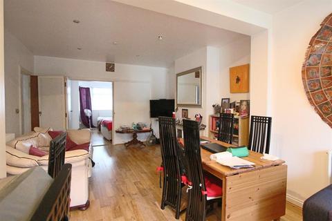 undefined, Uxendon Crescent, Wembley, HA99TW