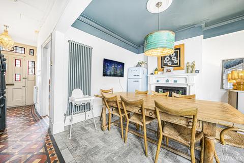 4 bedroom terraced house for sale, Runwell Terrace, Southend-on-sea, SS1 1