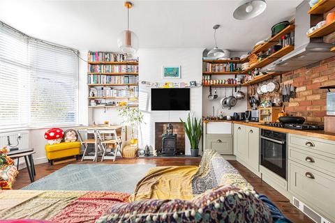 Park Avenue, Mitcham, CR4