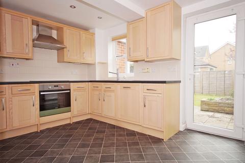 3 bedroom terraced house to rent, St. Georges Walk, Harrogate, HG2