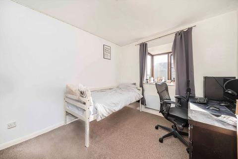 undefined, Bond Road, Surbiton KT6
