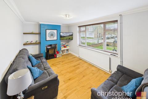 3 bedroom semi-detached house to rent, Ousden Drive, Cheshunt, Hertfordshire, EN8 9RL
