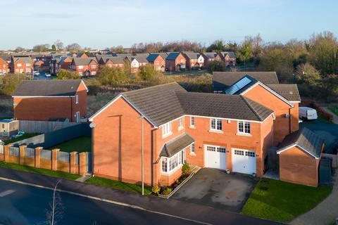 5 bedroom detached house for sale, Rosebay Gardens, Wigan WN6