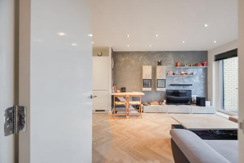 2 bedroom apartment for sale, at Westmoreland Road, Queensbury, London NW9