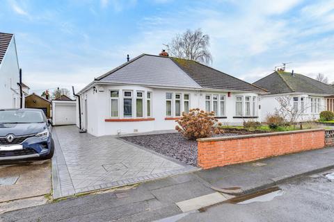 2 bedroom semi-detached bungalow for sale, Glas-Y-Pant, Cardiff