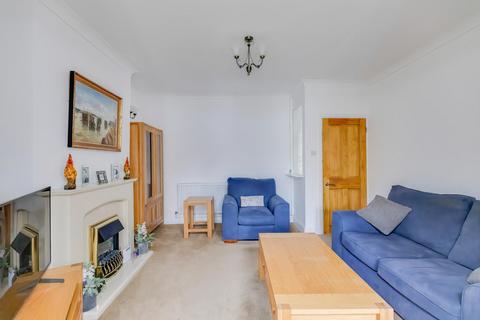 2 bedroom semi-detached bungalow for sale, Glas-Y-Pant, Cardiff