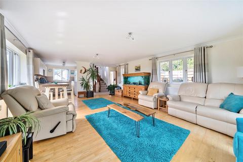 4 bedroom detached house for sale, Station Hill, Swimbridge, Barnstaple
