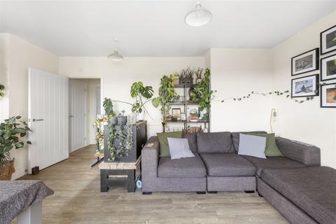 undefined, Blackthorn Avenue, Chigwell