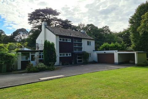 5 bedroom detached house to rent, Lyndhurst Road, Bransgore BH23