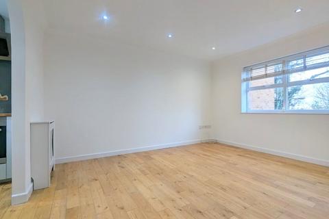 2 bedroom flat to rent, International Way, Sunbury-On-Thames, TW16