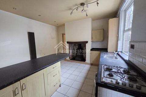 2 bedroom semi-detached house for sale, Lees Hall Road, Dewsbury