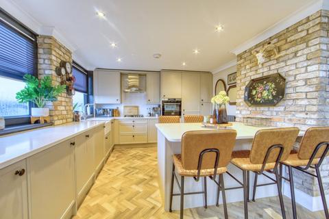 2 bedroom flat for sale, Collingwood Rise, Folkestone, Kent, CT20