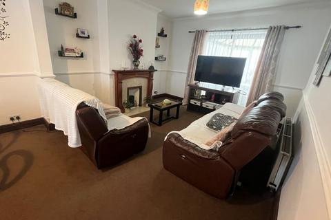 3 bedroom semi-detached house for sale, Mayesbrook Road, Ilford IG3
