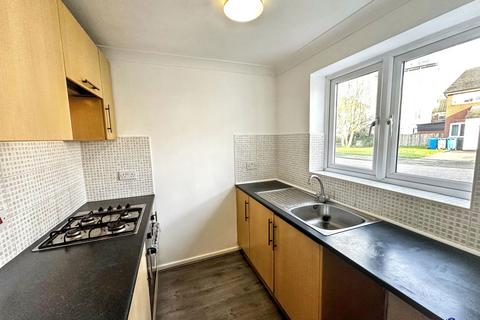 2 bedroom terraced house to rent, Chidlow Close, Widnes, WA8 0NF
