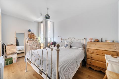 1 bedroom flat for sale, Admiralty Road, Hampshire PO1
