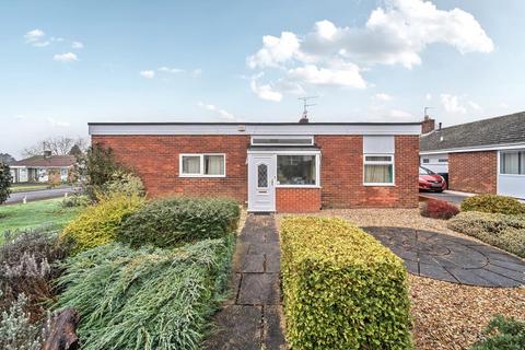 3 bedroom detached bungalow for sale, Cumnor Hill, Oxford, OX2