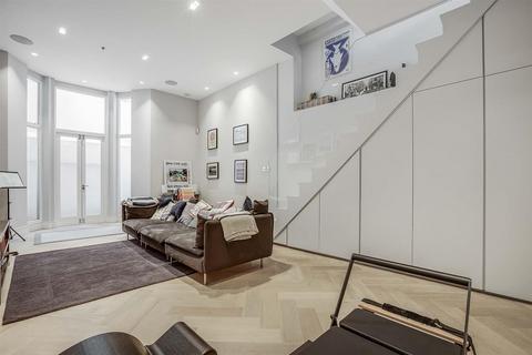 undefined, Bishops Road, London