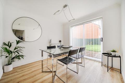 4 bedroom detached house for sale, Banbury,  Oxfordshire,  OX16