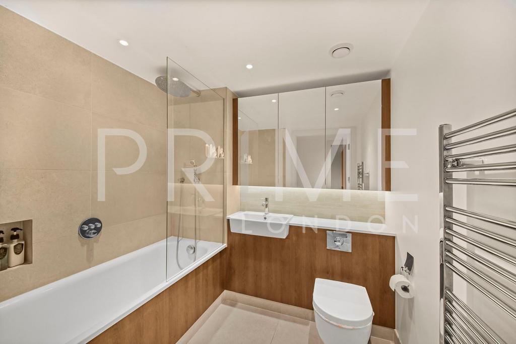 BATHROOM1 (2).jpg