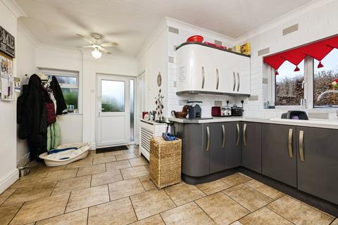 4 bedroom detached bungalow for sale, Elmfield Drive, Wisbech PE14