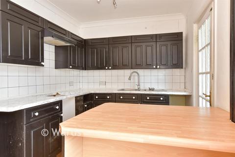 3 bedroom end of terrace house for sale, Sturdee Avenue, Upper Gillingham, Kent