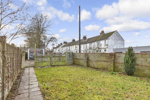 3 bedroom end of terrace house for sale, Sturdee Avenue, Upper Gillingham ME7