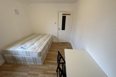 1 bedroom flat to rent, High Road