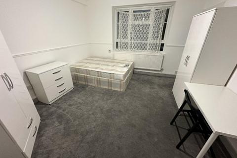 1 bedroom flat to rent, Bloemfontein Road