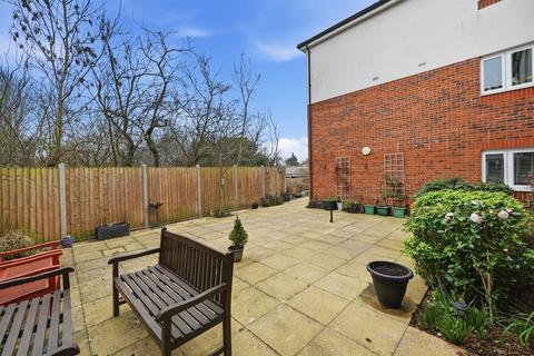 2 bedroom apartment for sale, Tythe Court, White Hart Lane, Romford, RM7 8LZ