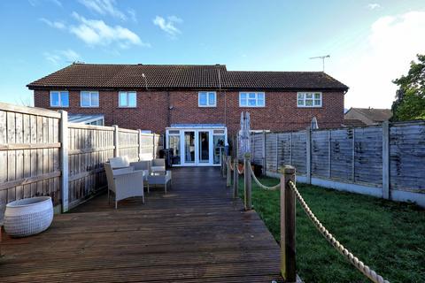 2 bedroom terraced house for sale, Wagtail Drive, Maldon CM9