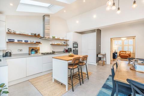 4 bedroom house for sale, Havelock Road, London SW19