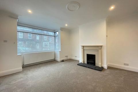 3 bedroom end of terrace house to rent, Norman Mount, Kirkstall, Leeds, LS5