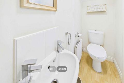 3 bedroom terraced house to rent, 3 Barley Walk, South Milford, Leeds, LS25 5GF