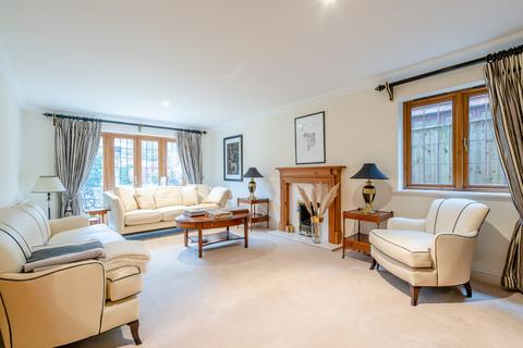 5 bedroom detached house for sale, Mill End Close, Buckinghamshire HP16