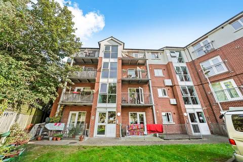2 bedroom flat for sale, Symons Close, Nunhead, London, SE15
