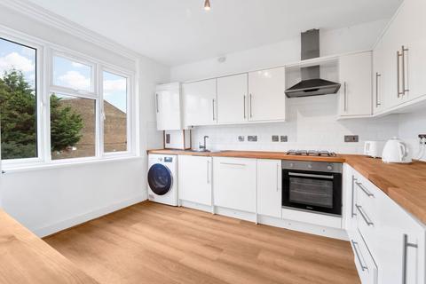 undefined, London Road, Isleworth TW7