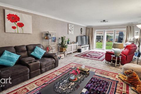 undefined, Ashcroft Road, Luton