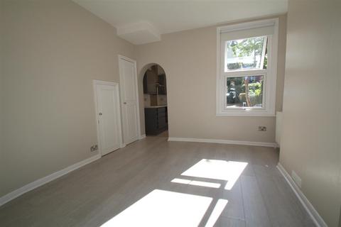 1 bedroom maisonette to rent, Angel Road, Harrow HA1 1JZ