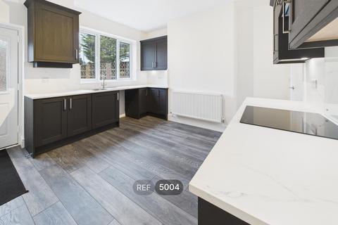 undefined, 14 Manor Grove, Castleford, WF10 4PG