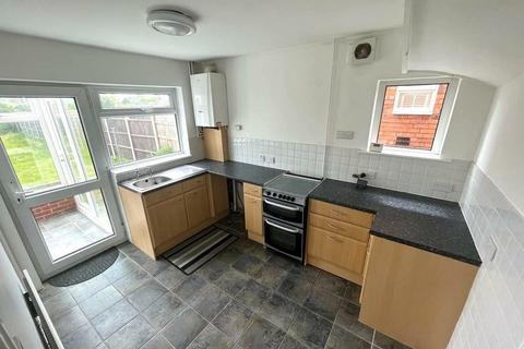 3 bedroom semi-detached house to rent, Selly Oak Road, Birmingham B30