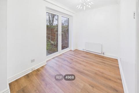 undefined, 9, Pinders Green Court, Leeds, LS26 9BB