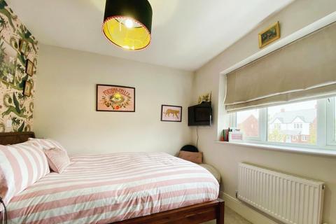 3 bedroom semi-detached house for sale, The Martingales, Newbold-on-Stour