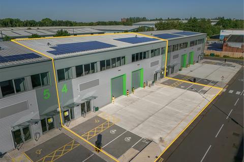 Warehouse to rent, 103 Barton Dock Rd Manchester M32 0QP