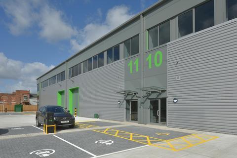 Warehouse to rent, 103 Barton Dock Rd Manchester M32 0QP