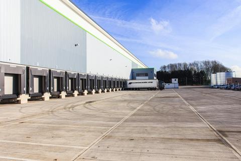 Distribution warehouse to rent, Fernhook Av Derby DE21 7HW