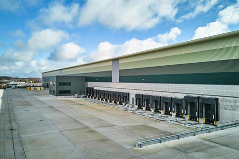 Distribution warehouse to rent, Dearne Rd Barnsley S73 0XA