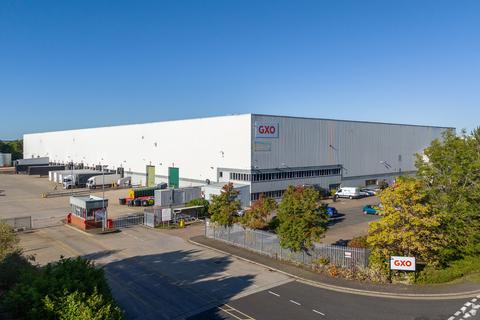 Warehouse to rent, Danes Way Northampton NN6 7GX
