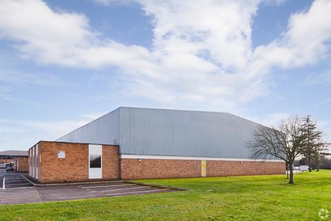 Distribution warehouse to rent, Green Ln Hounslow TW4 6HB