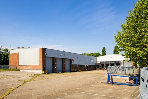 Warehouse to rent, Field Way Greenford UB6 8UN